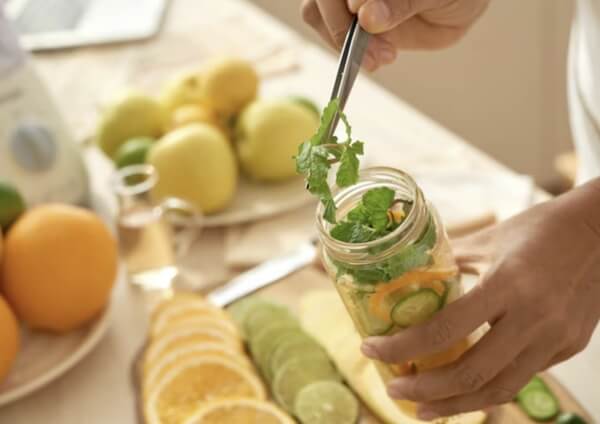 Alimentos que complementan de forma natural una desintoxicación saludable